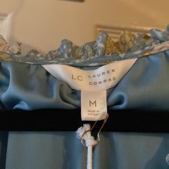 Lauren Conrad Dress with cinched waist. Brand new never worn size medium. - Picture 3 of 7